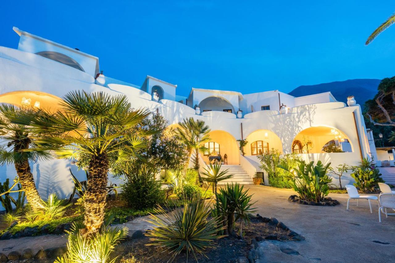 La Sciara Resort Hotel Стромболи Екстериор снимка
