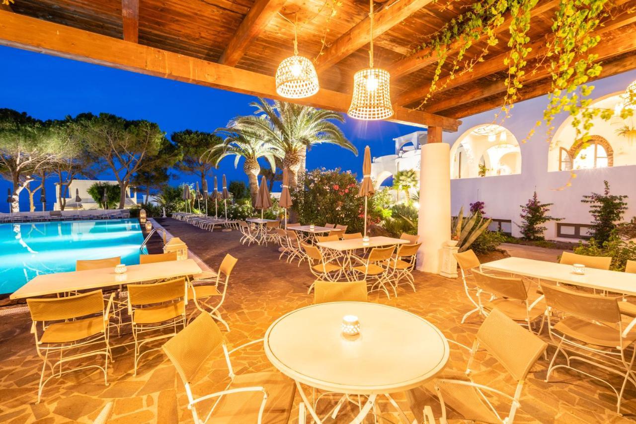 La Sciara Resort Hotel Стромболи Екстериор снимка