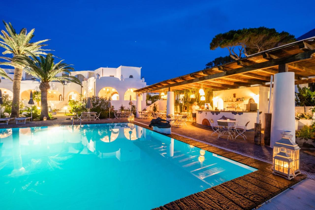 La Sciara Resort Hotel Стромболи Екстериор снимка