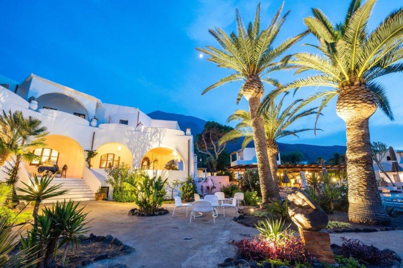 La Sciara Resort Hotel Стромболи Екстериор снимка