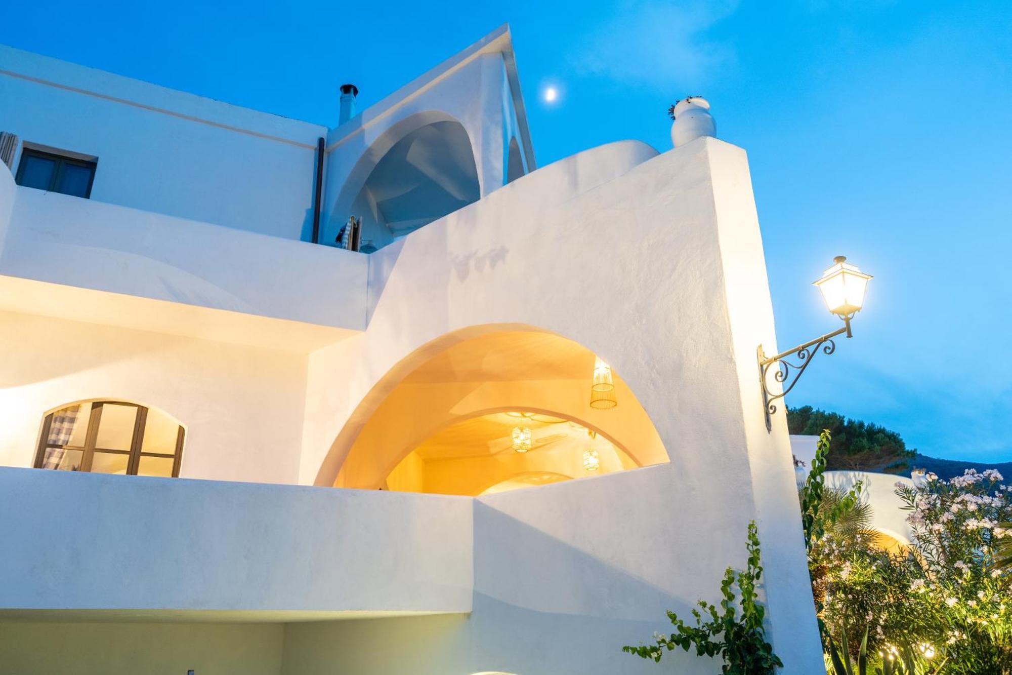 La Sciara Resort Hotel Стромболи Екстериор снимка